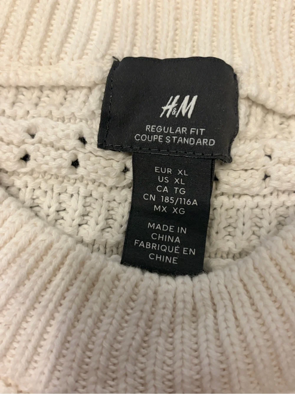 H&M Men's Cream Textured Crewneck Sweater men’s size XL